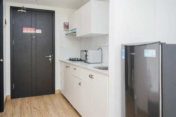 Legok: Fancy And Nice Studio Room At Casa De Parco Apartment