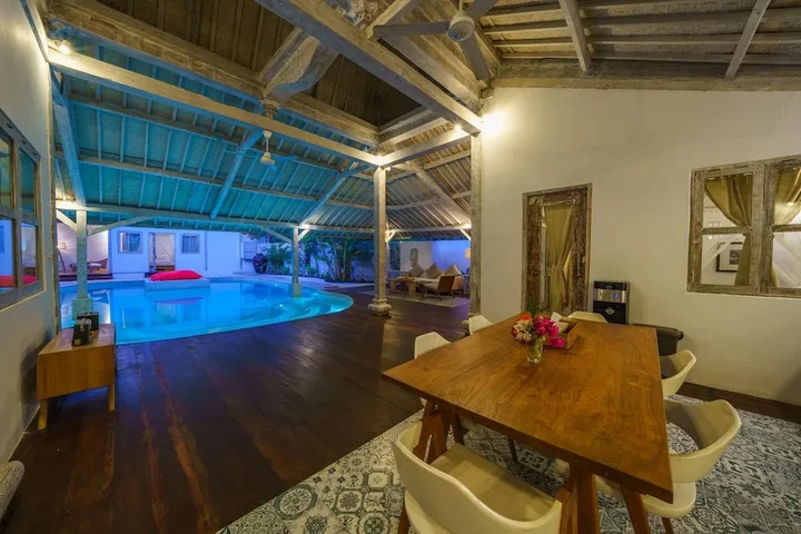 Гили-Мено: Villa Merano