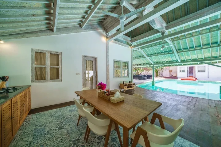 Гили-Мено: Villa Merano