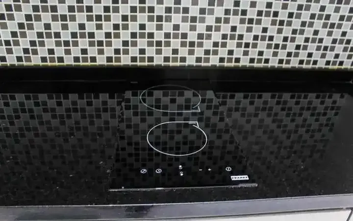 Legok: Nice And Comfort 1Br At Casa De Parco Apartment