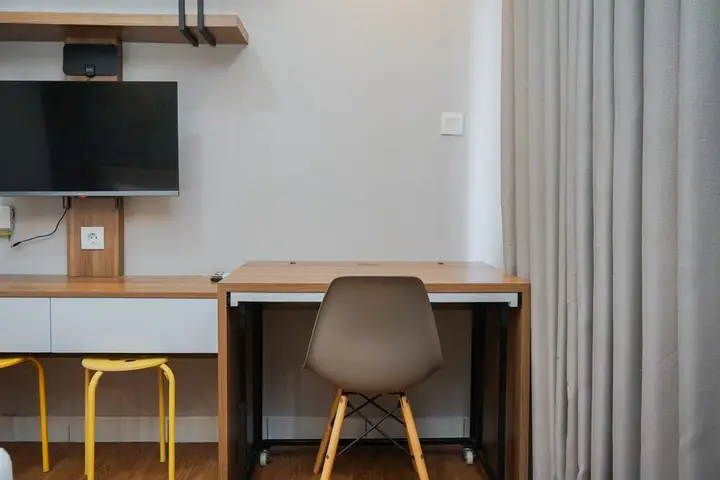 Homey And Cozy Stay Studio Room At Casa De Parco Apartment — фото 3