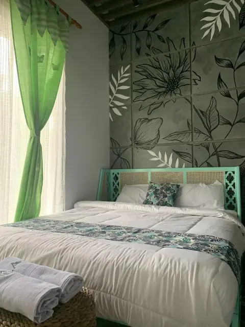 Ngaglik: Palagan Huis