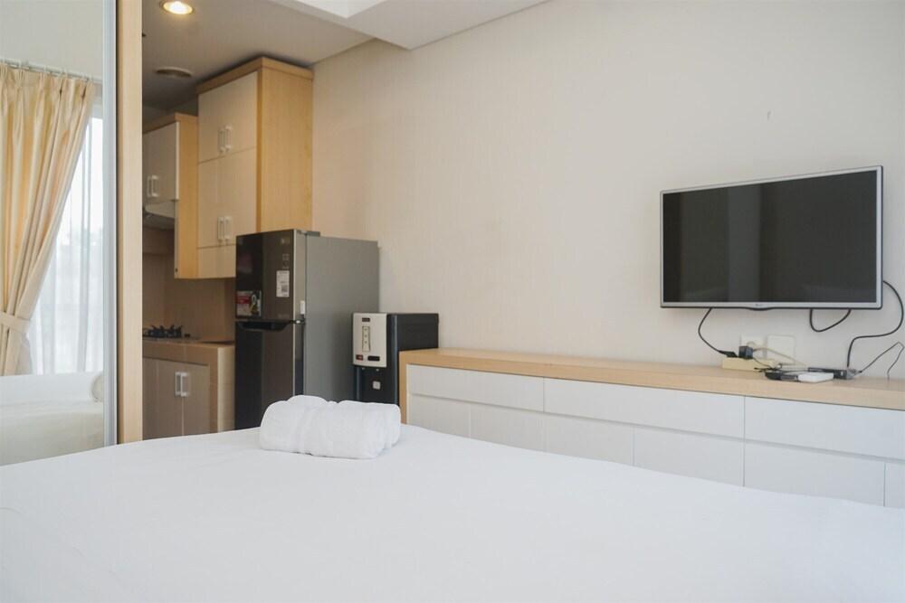 Comfortable And Stunning Studio Saveria Bsd City Apartment — фото 3