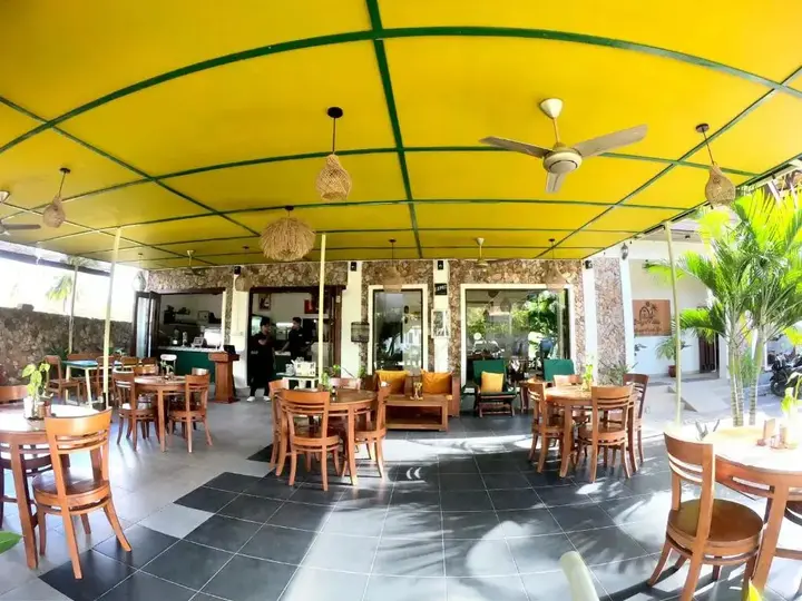 Прайя: Bruga Villas Restaurant and Spa
