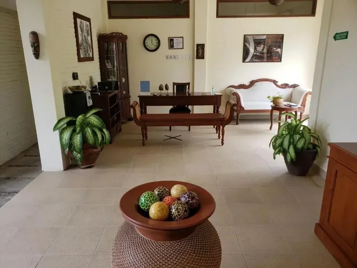 Прайя: Bruga Villas Restaurant and Spa