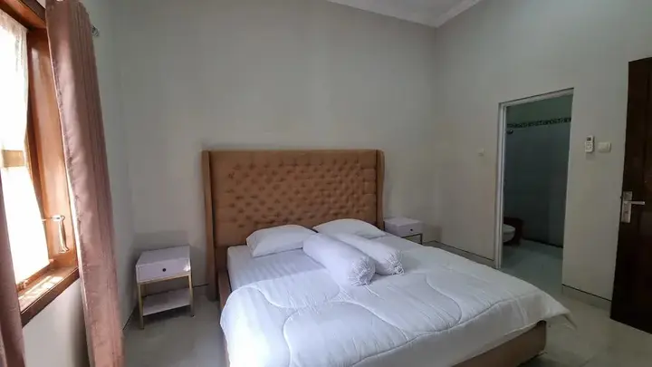 Депок: Oemah Wisata RinginSari
