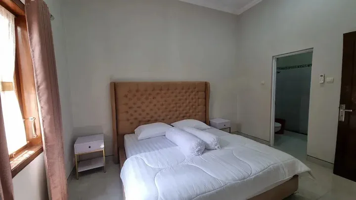Депок: Oemah Wisata RinginSari