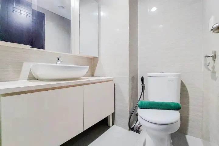 Simply And Modern Studio At Casa De Parco Apartment — фото 5