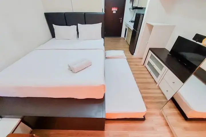 Simply And Modern Studio At Casa De Parco Apartment — фото 1