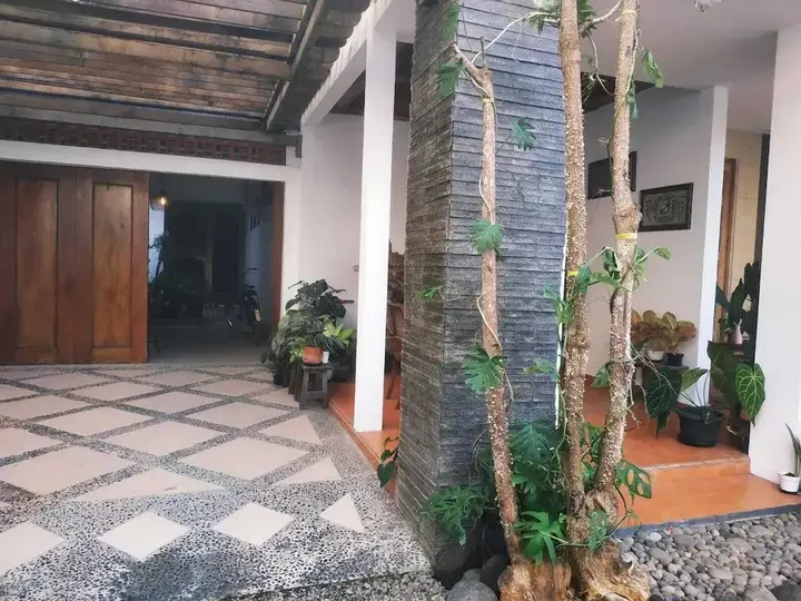 Депок: Ndliman House