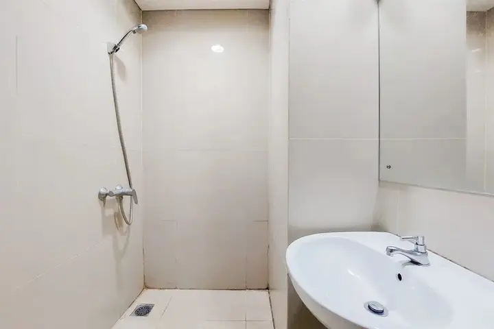 Legok: Simply Look Studio At Atria Residences Gading Serpong Apartment