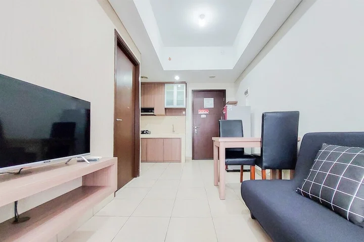 Legok: Warm And Comfort Design 1Br At Saveria Bsd City Apartment