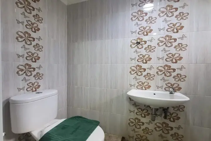 Тангеранг: Barata Inn By Nature'S Aeropolis Airport Soeta Tangerang