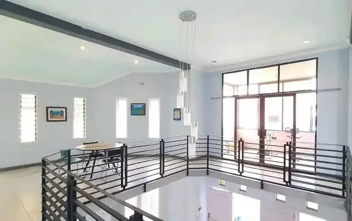 Маланг: Candi Panggung Family Guest House Syariah