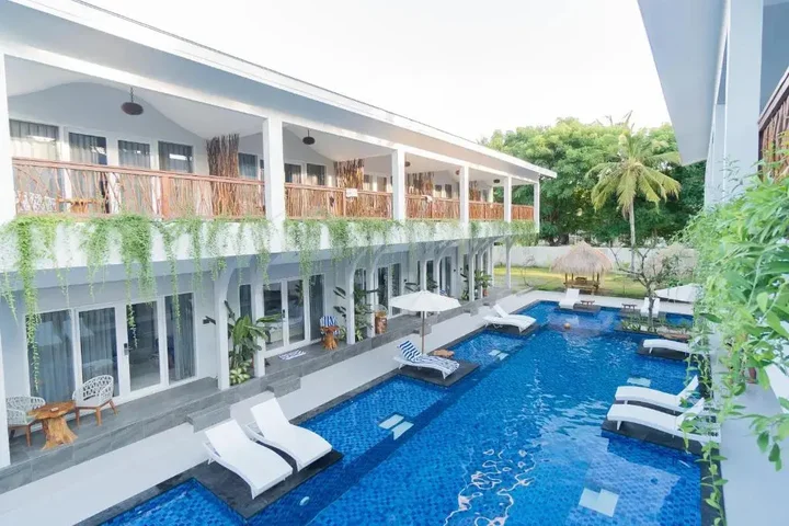 Гили Траванган: sea shell resort