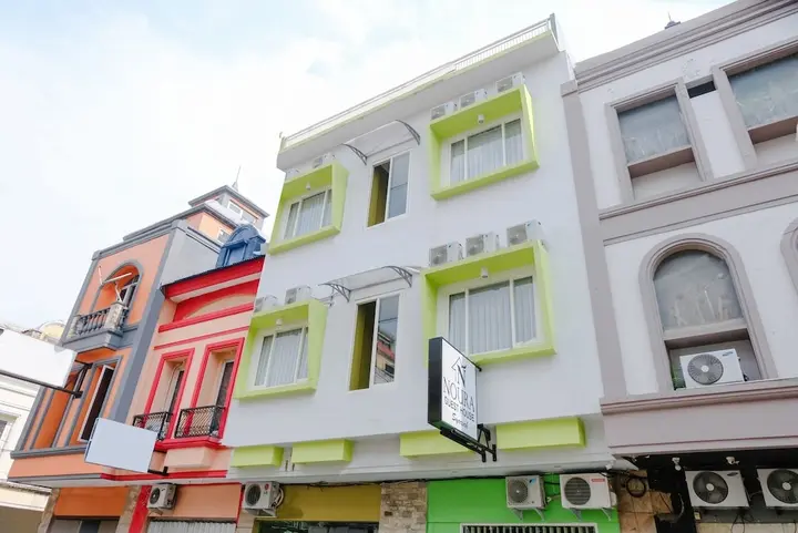 Маланг: Noura Guest House Syariah