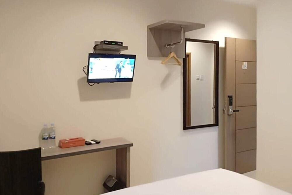 Палембанг: TwoSpaces Living at Maximus Inn