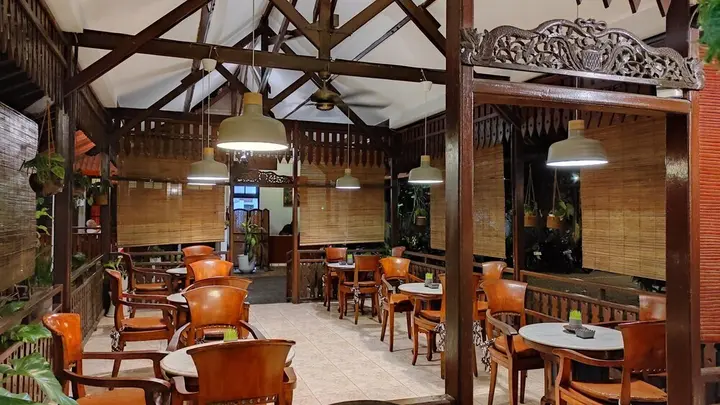 Депок: Paku Mas Yogyakarta