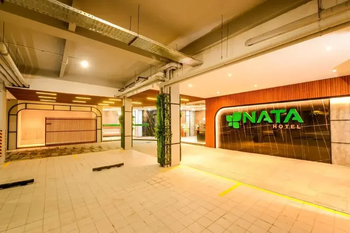 Суракарта: Nata Azana Hotel Solo