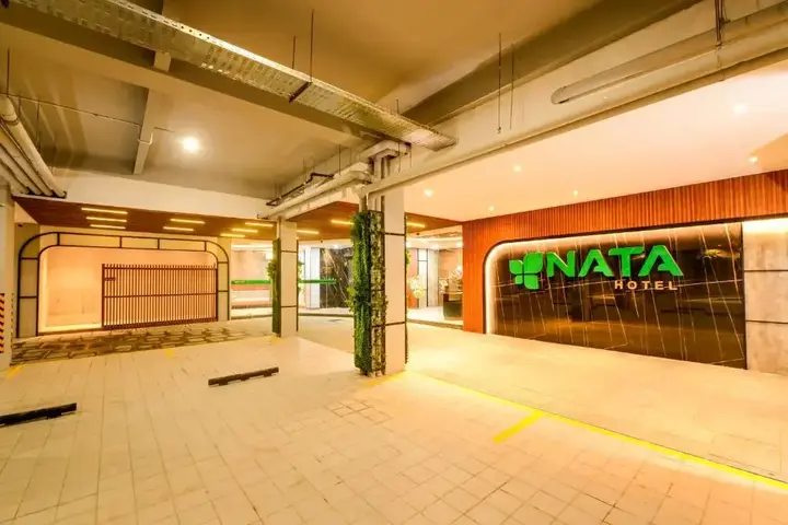Суракарта: Nata Azana Hotel Solo