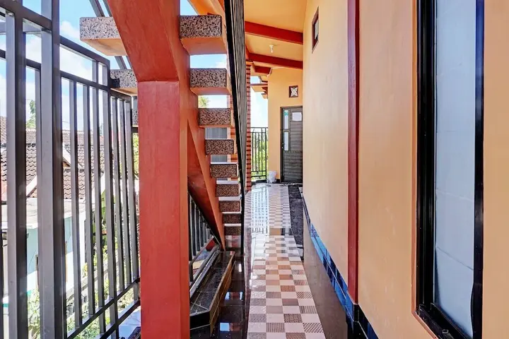 Маланг: OYO Life 92353 Purnama Syariah Guest House