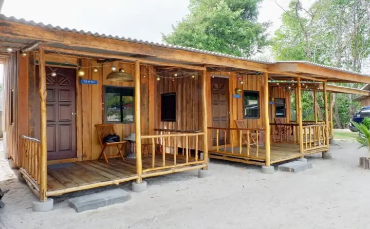 Остров Пеньенгат: Hello Bintan Beach Cottages