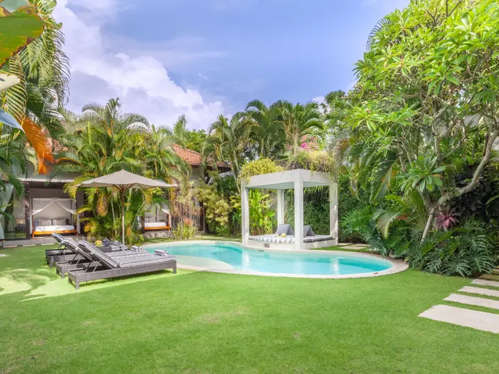 Кута: 2BR Villa Alice Dua in Seminyak