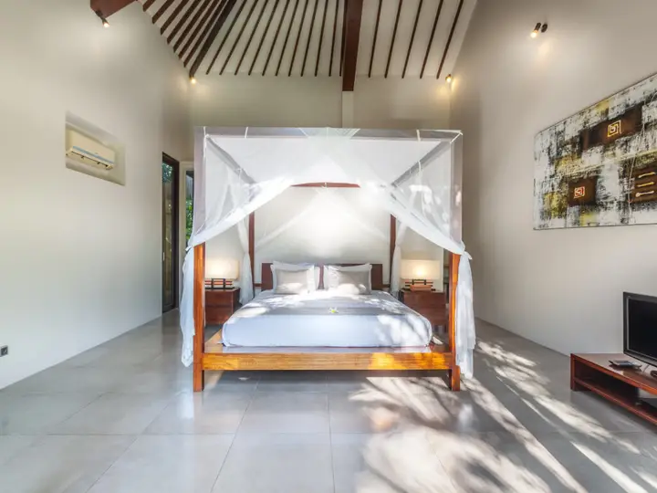 2BR Villa Alice Dua in Seminyak — фото 4