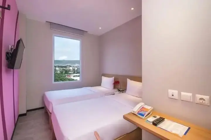 Амбон: Rumaruma Farvet Residence