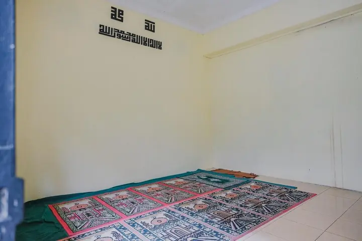 Лива: Hotel & RM Sahabat Utama by RedDoorz
