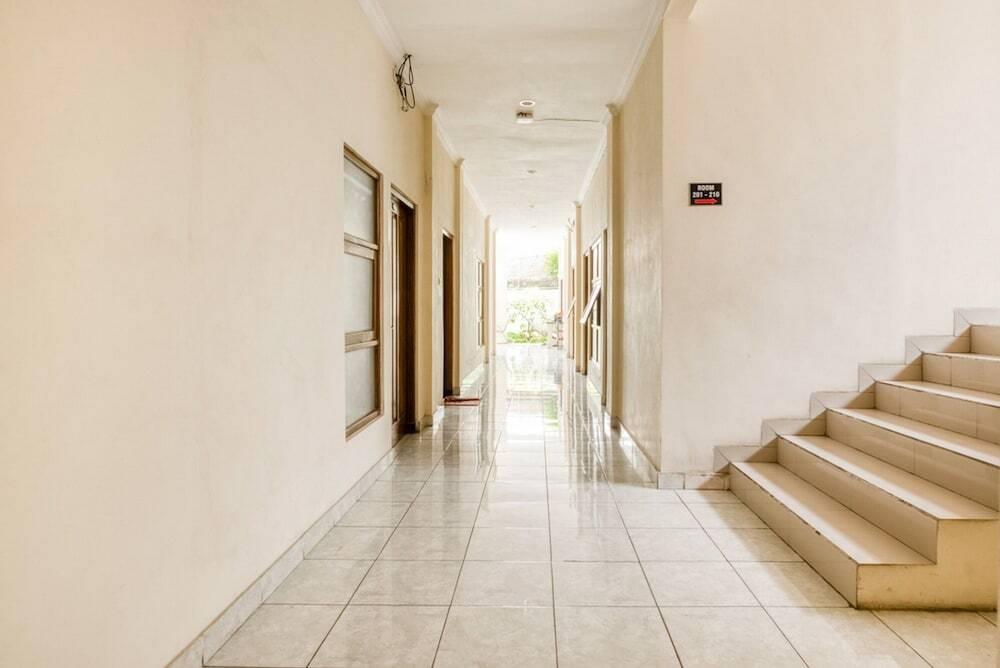 Маланг: Hasanah Guest House Gajayana by Reddoorz