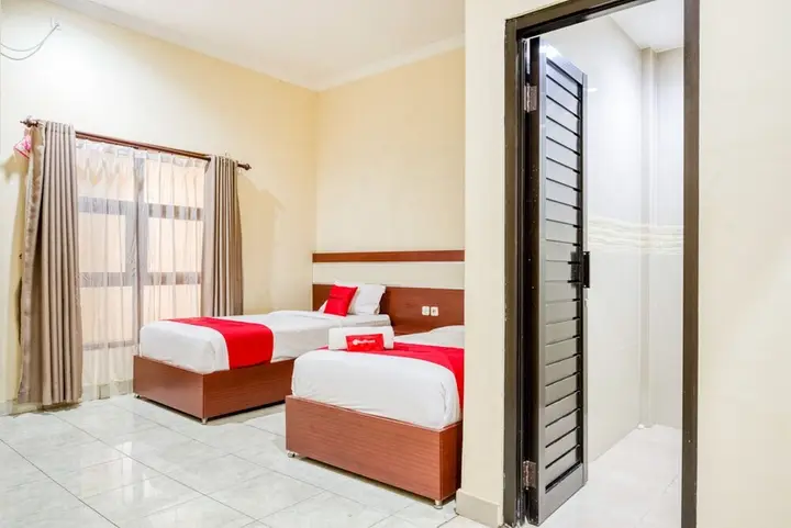 Hasanah Guest House Gajayana by Reddoorz — фото 3