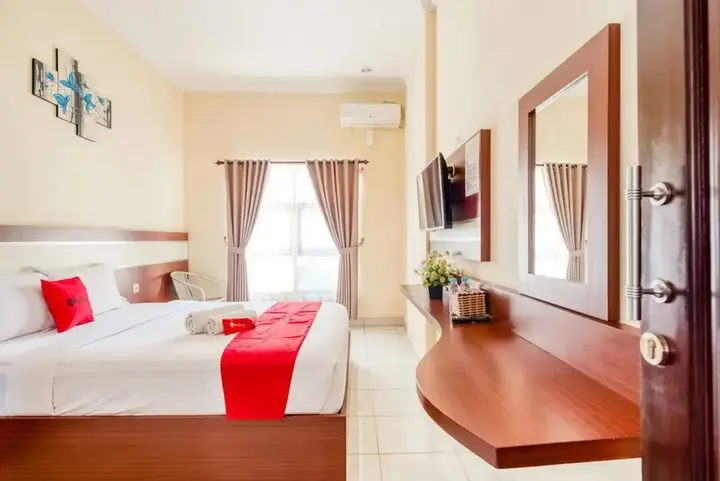 Маланг: Hasanah Guest House Gajayana by Reddoorz