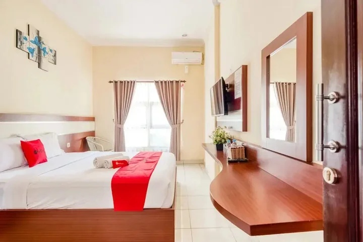 Маланг: Hasanah Guest House Gajayana by Reddoorz