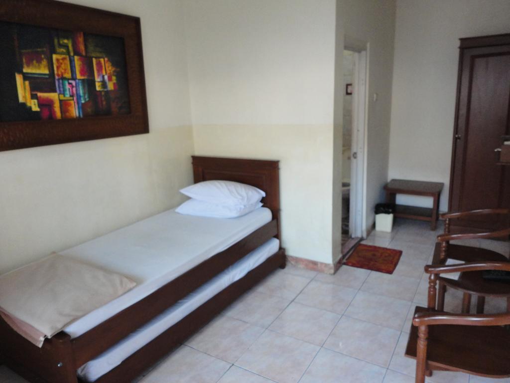 Проболинго: Bromo View Hotel