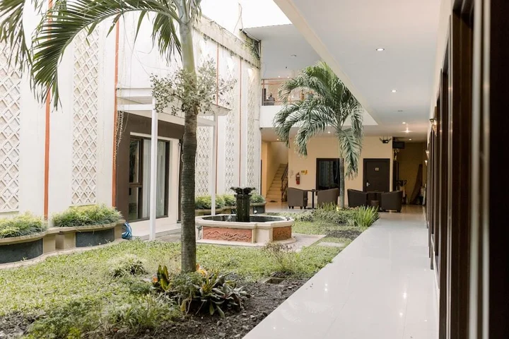 Суракарта: Grand Sahman Hotel