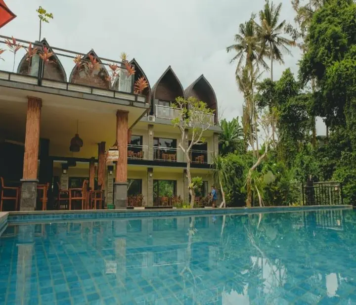 Табанан: Sekar Arum Riverside Resort in Canggu by ZUZU