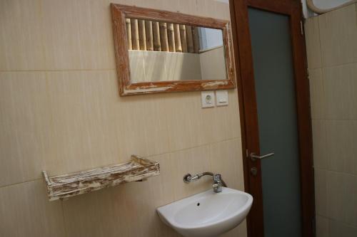 Лембонган-Айленд: Taju Guest House