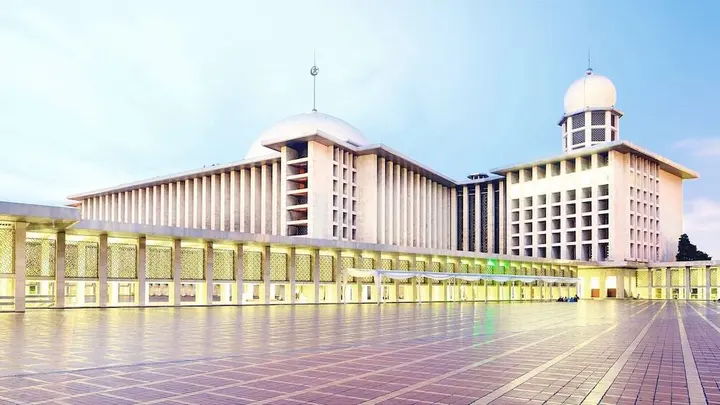 Джакарта: Golden Tulip Passer Baroe