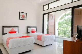 Маланг: OYO 1110 Ijen Butik House