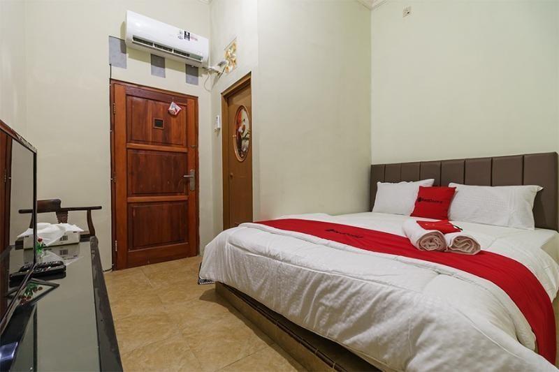 Тангеранг: Reddoorz Near Stasiun Poris Tangerang