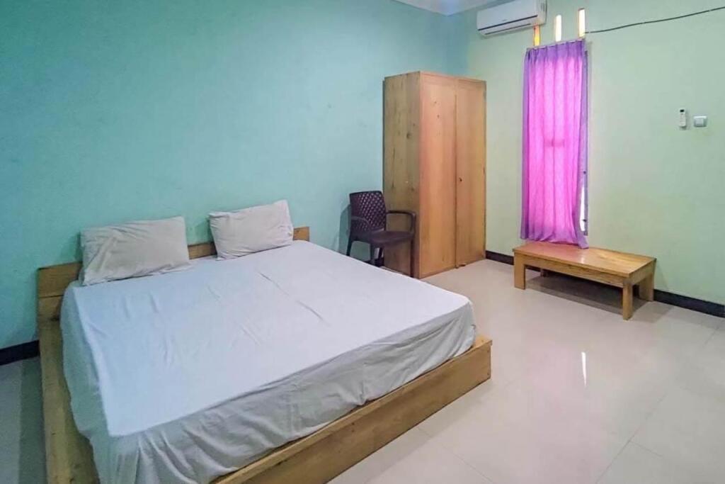 Танджунг: Anggrek Homestay