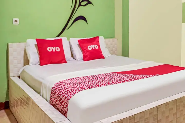 Караванг: Capital O 91034 Hotel Grand Kenari