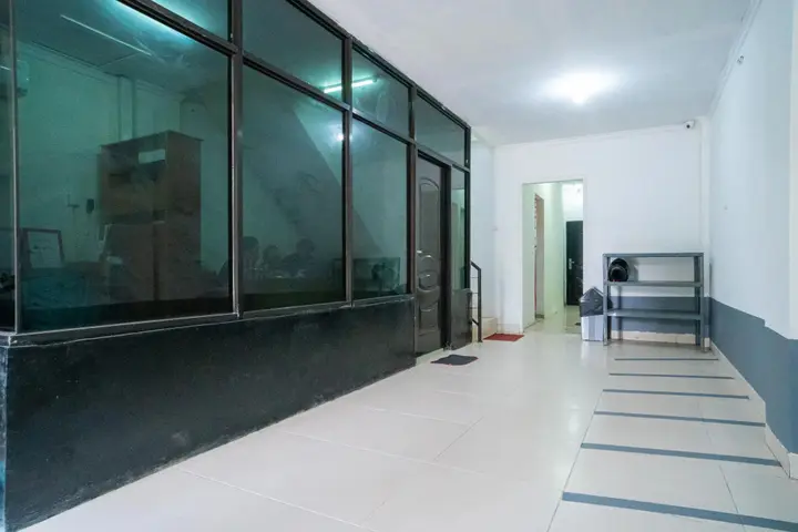 Джакарта: RedDoorz @ Aralia Harapan Indah