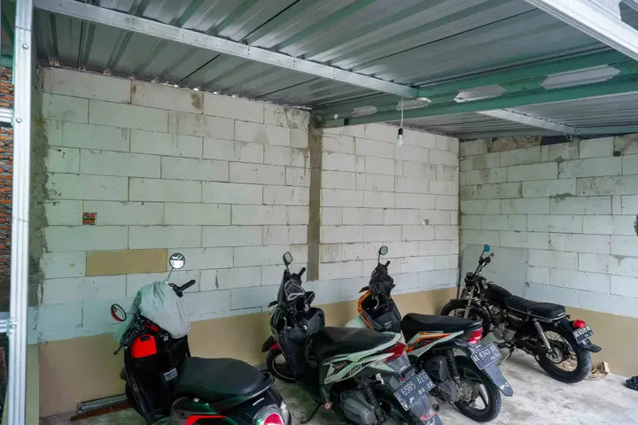 Сукохарджо: RedDoorz near Patung Kuda Solo Baru