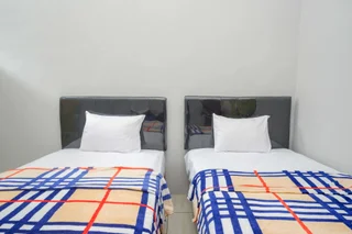 Сукохарджо: RedDoorz near Patung Kuda Solo Baru