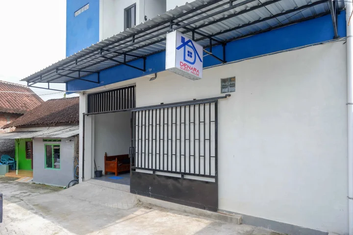 Сукохарджо: RedDoorz near Patung Kuda Solo Baru