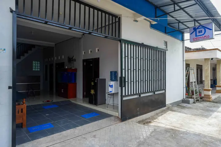 Сукохарджо: RedDoorz near Patung Kuda Solo Baru