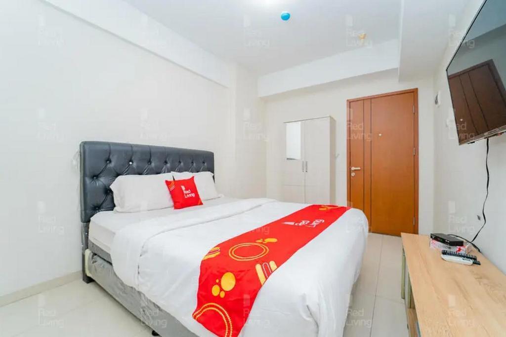 RedLiving Apartemen Green Lake View Cimanggis - WIN Property — фото 2