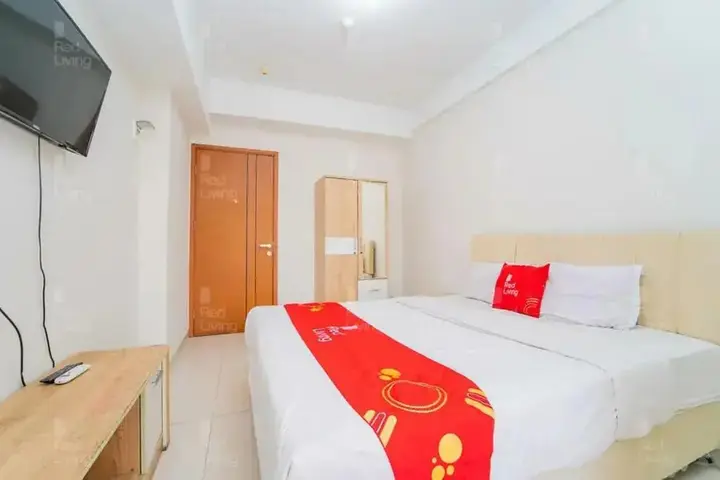 Депок: RedLiving Apartemen Green Lake View Cimanggis - WIN Property
